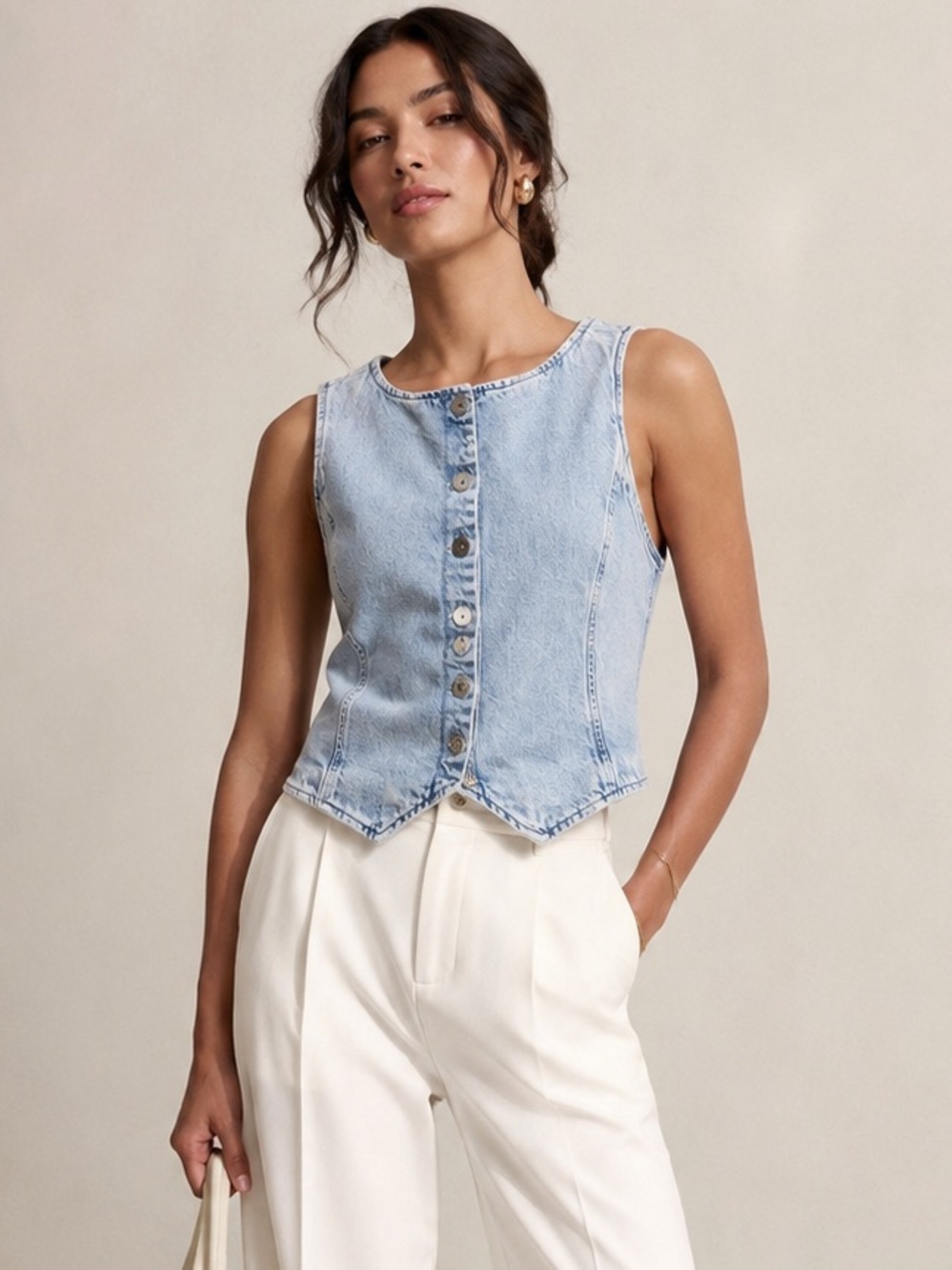 GAP Light Wash Denim Sleeveless Button-Front Top L